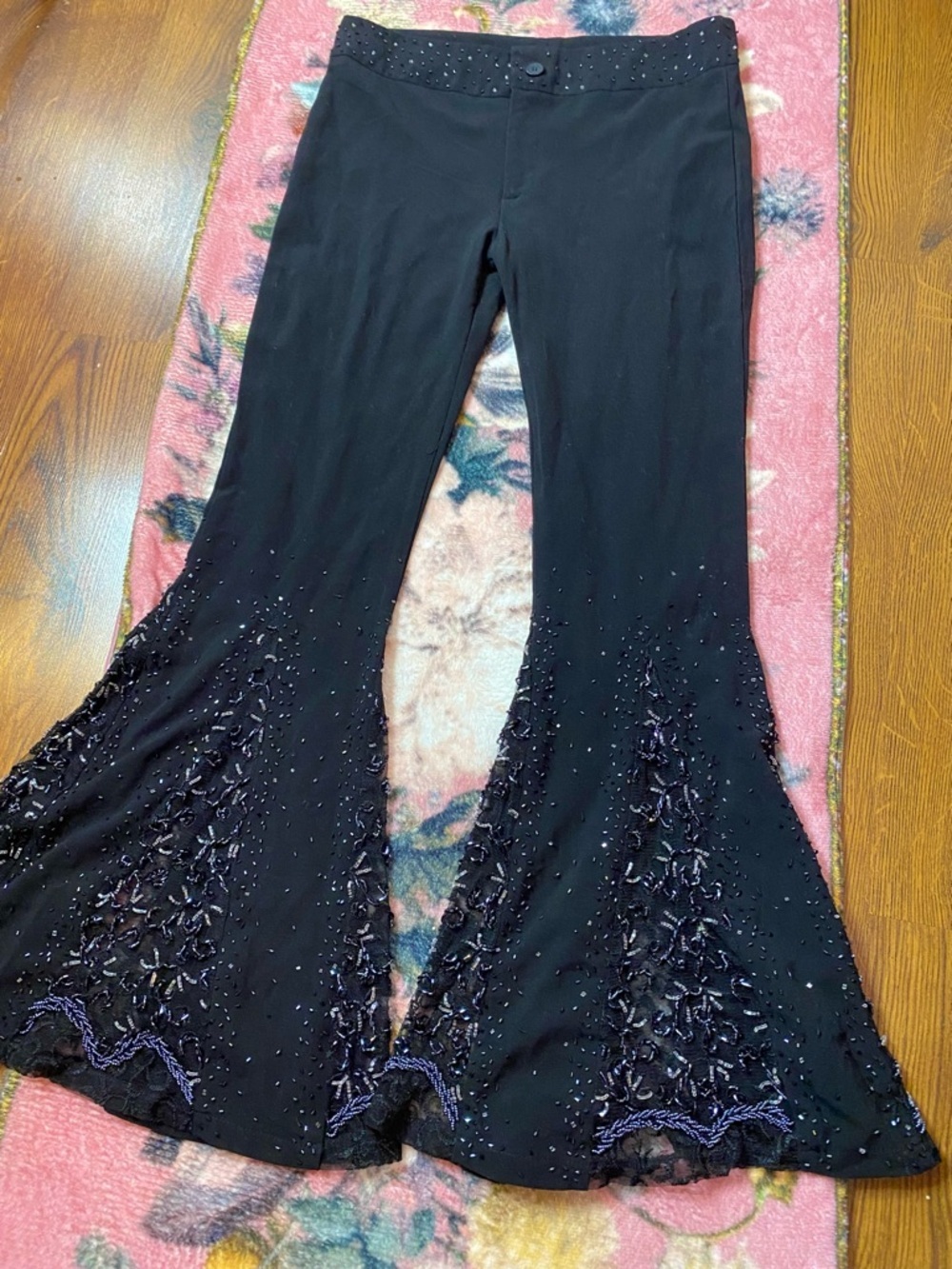 🌷 Black Embellished High Waist Flare Pants with Sequin Detail 🌷